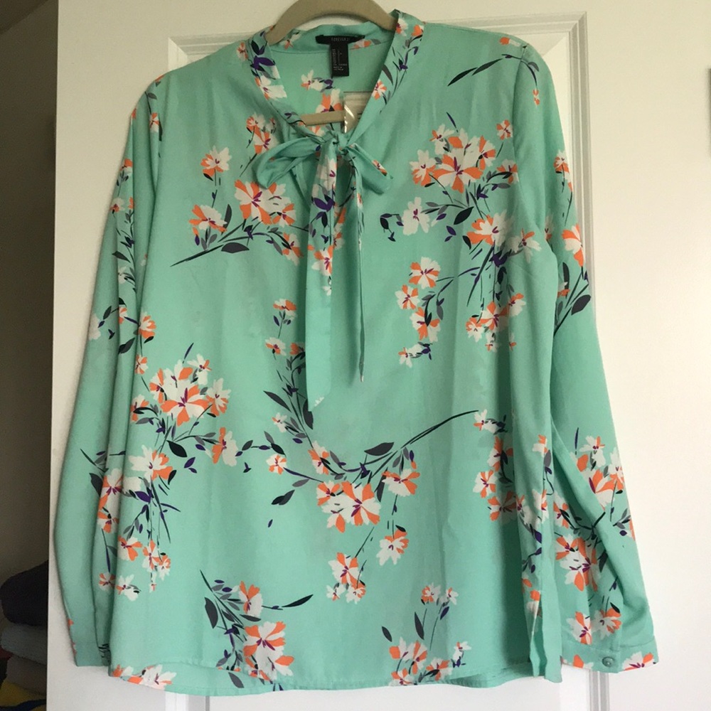 Floral top